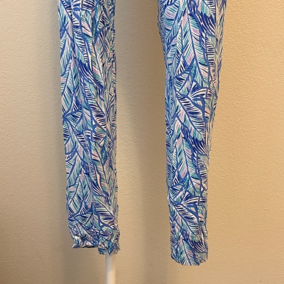 Lilly Pulitzer Paulina Elegant Blue Leaf Pattern Let’s Mango Jumpsuit Size M - Picture 5 of 13